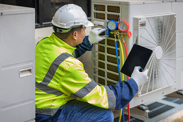 Professional Hvac technician working in Weston, TX